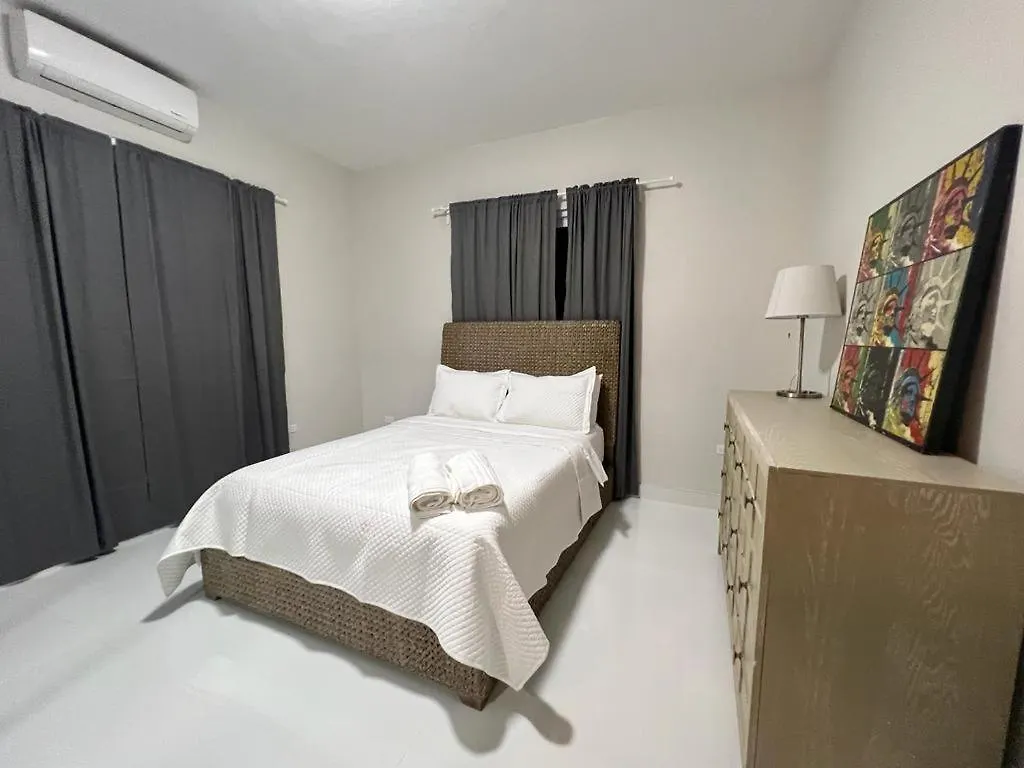 Stunning 3-Br Apt In Condado San Juan