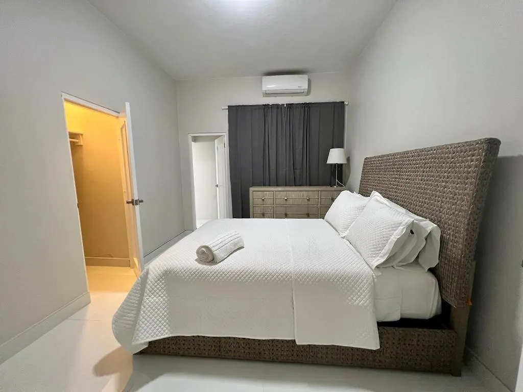 Apartment Stunning 3-Br Apt In Condado San Juan